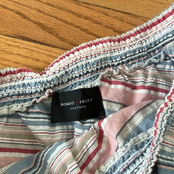 Striped one shoulder long sleeve crop top - Picture 2 of 2